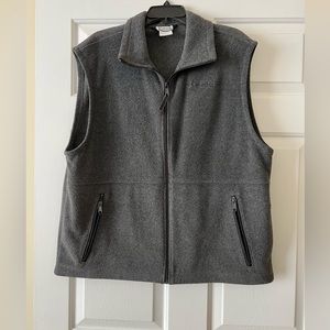 Mens Columbia vest gray size large